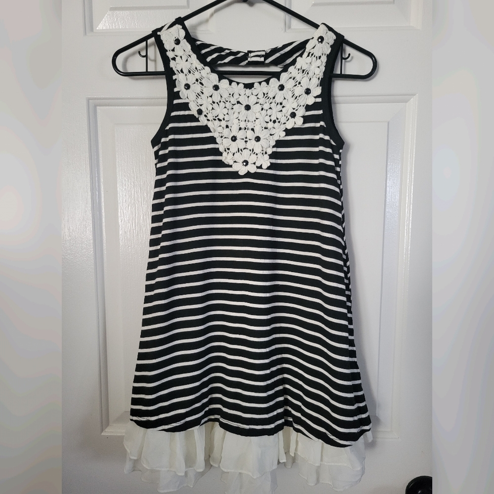 Black/white Girls Size 10 dress